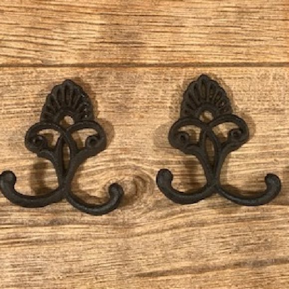 One (1) Crown Wall Double Hook 4 3/4" tall 4" wide Home Wall Decor ONE 0184-1025 - Picture 9 of 16